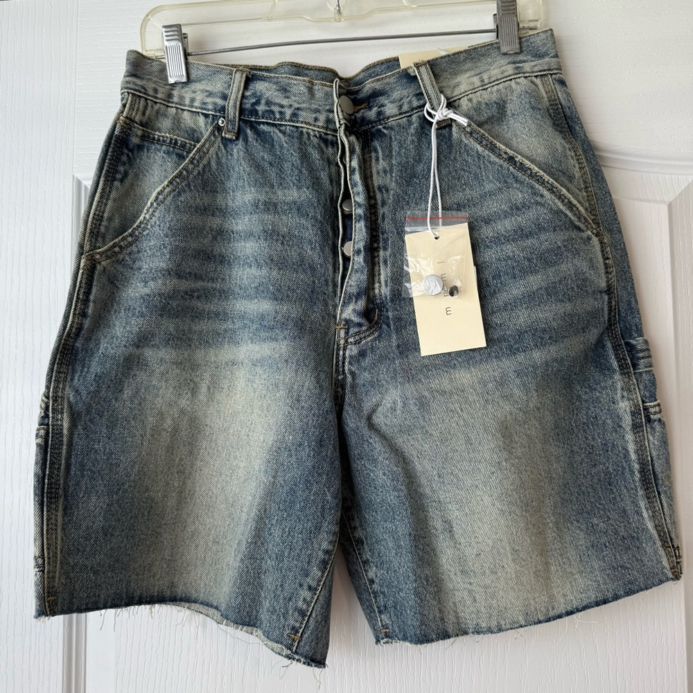 NEW Women's mnml Frayed Denim Shorts Size 30 Blue